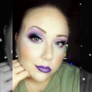 Meet your Posher, Janet